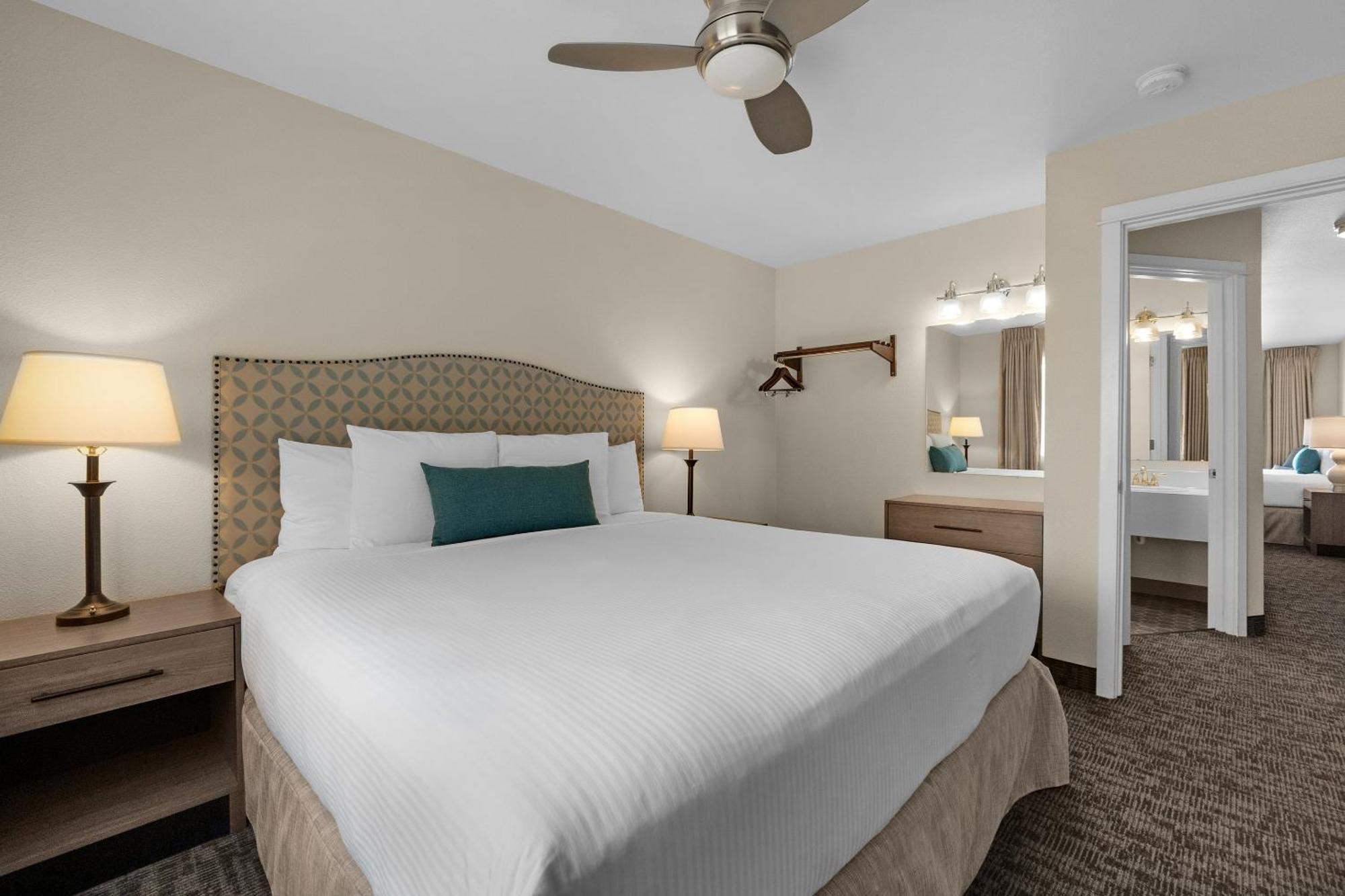 Pelican Shores Inn مدينة لينكولن المظهر الخارجي الصورة